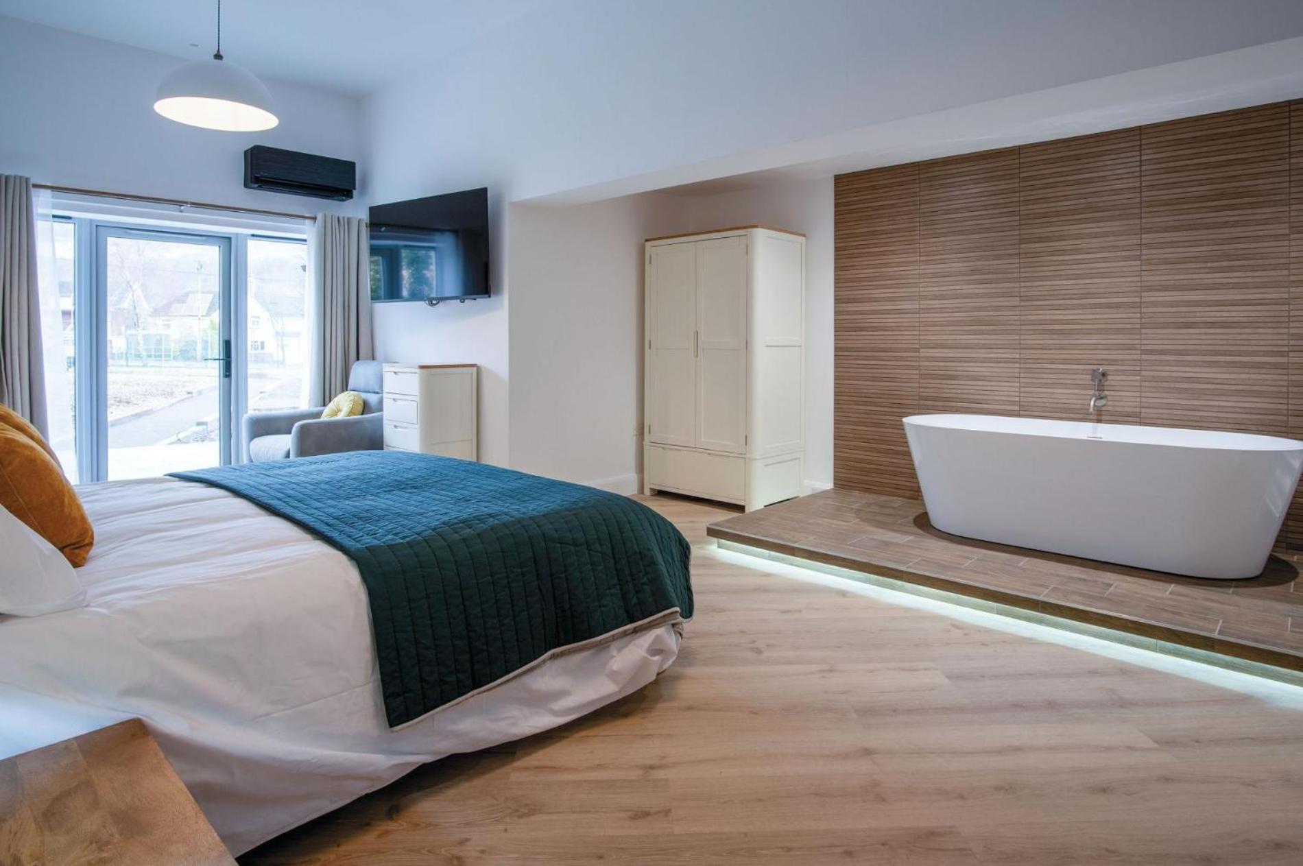 Suite 5 - Sleeping Giant Hotel - Pen Y Cae Inn Brecon Bagian luar foto