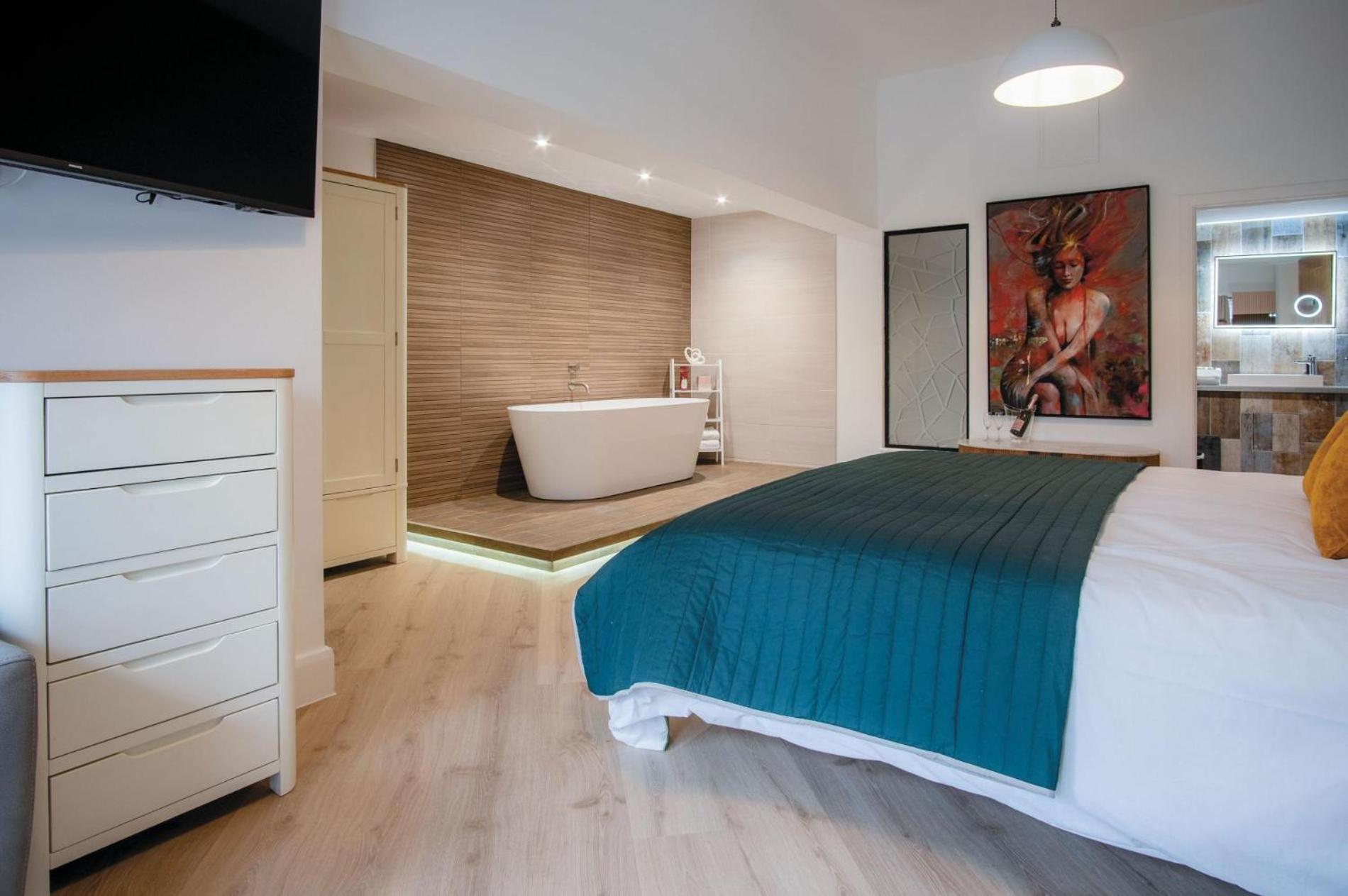 Suite 5 - Sleeping Giant Hotel - Pen Y Cae Inn Brecon Bagian luar foto